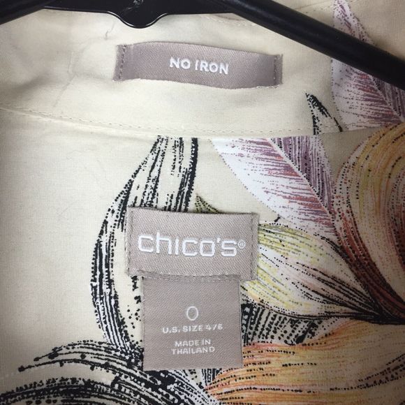 CHICO'S Women Mid Sleeve Beige Floral Button Up Collar Button Pocket Shirt 4/6 - Picture 2 of 12